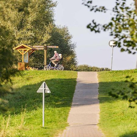 Ferienwohnung Ostseeblick Mit Balkon Wustrow (Fischland) Exterior foto